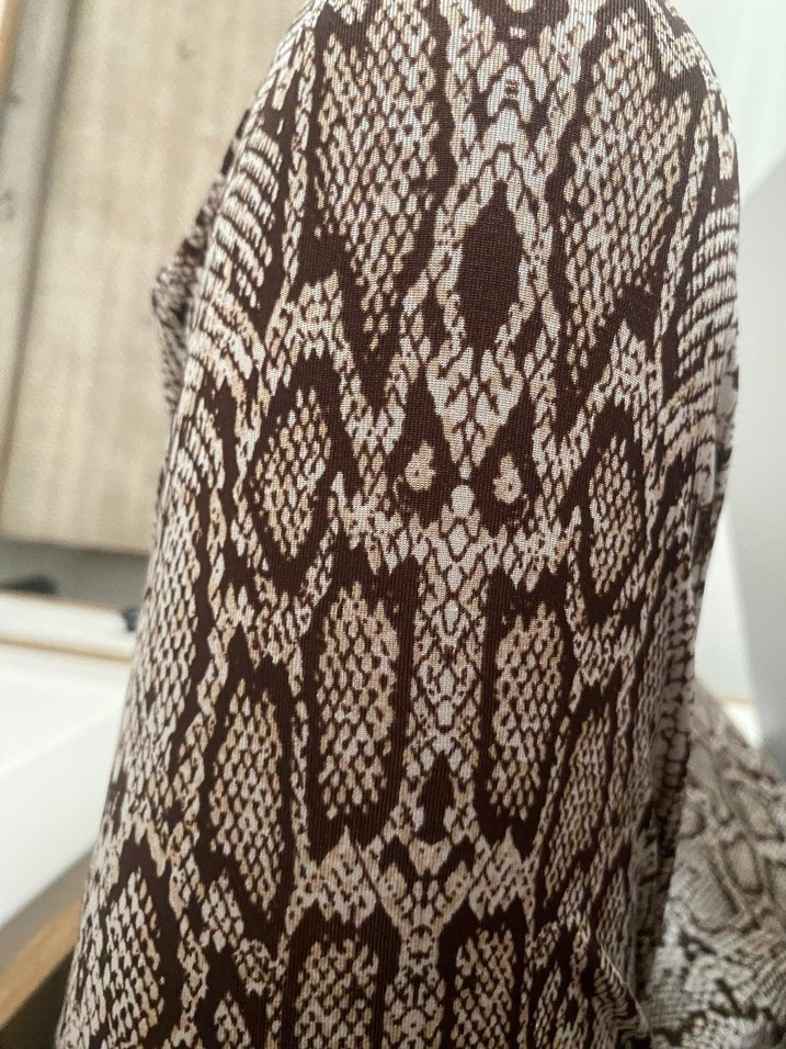 Dantel Detaylı Yılan Desenli pijama - Görsel 3