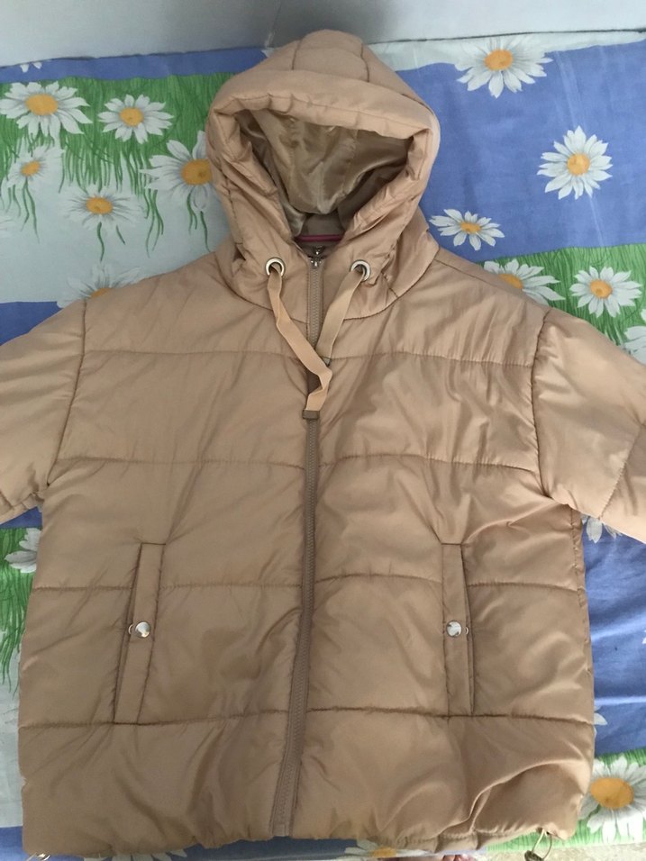 Bej Kapüşonlu Kadın Kışlık Mont - Görsel 2