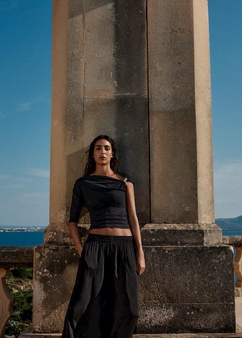 Siyah Drapeli Straplez Crop Top