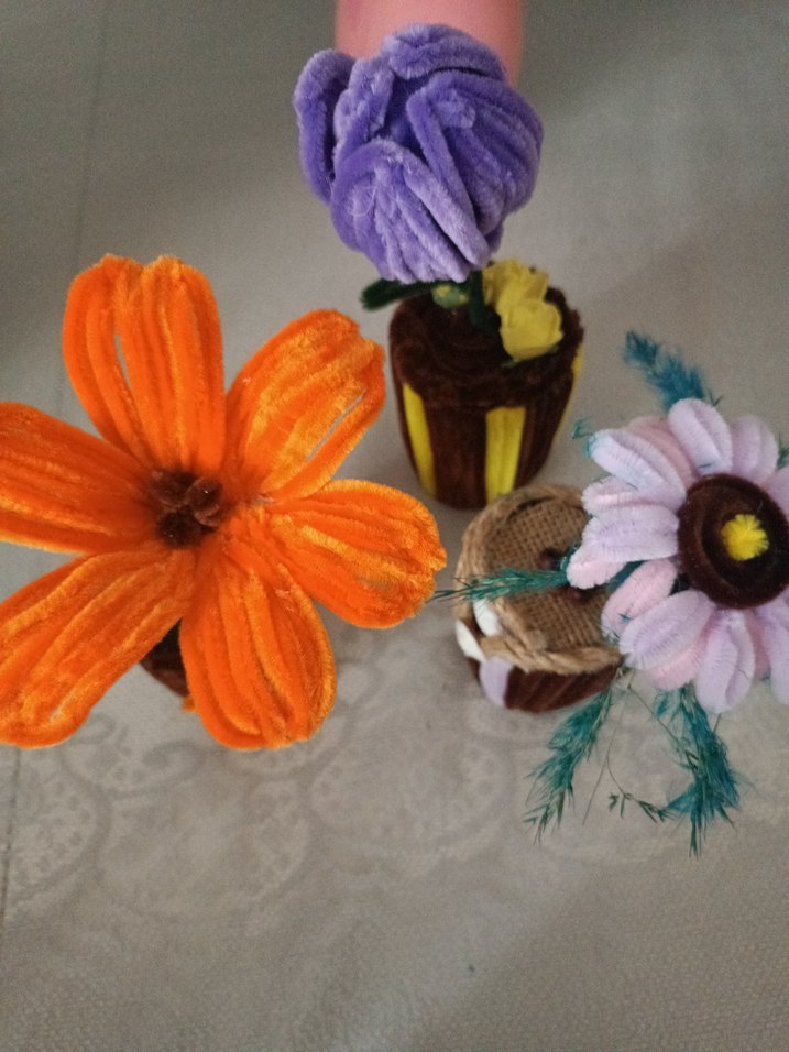 Turuncu Çiçek - Görsel 2