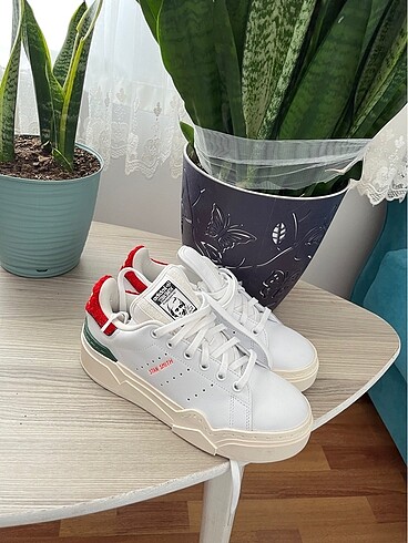 Adidas kadın ayakkabı