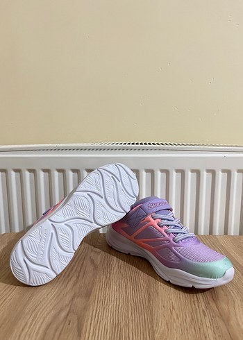 Kız Çocuk Mor Bağcıklı ve Cırtcırtlı Spor Ayakkabı - Görsel 3