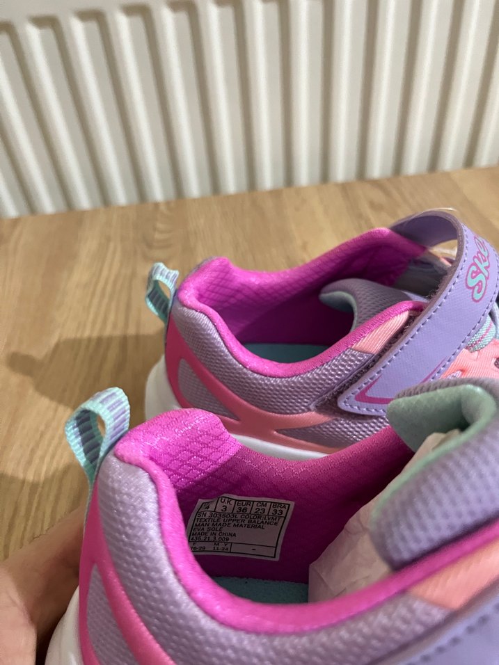 Kız Çocuk Mor Bağcıklı ve Cırtcırtlı Spor Ayakkabı - Görsel 4