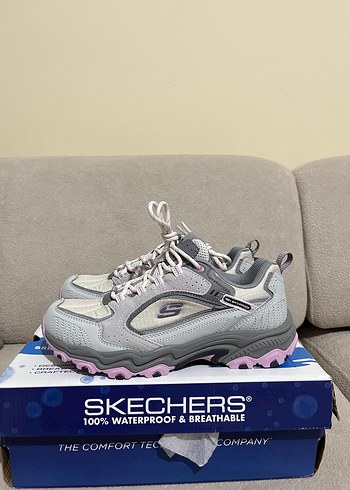 Skechers 38