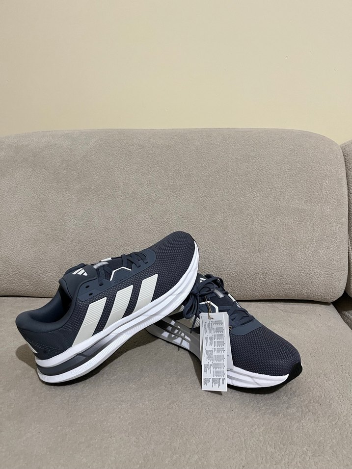 Gri Adidas Erkek Koşu ve Antrenman Ayakkabısı - Görsel 2