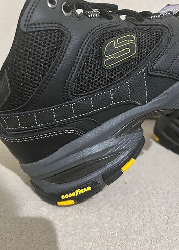 Siyah Sarı Bağcıklı Skechers Erkek Spor Ayakkabı - Görsel 3