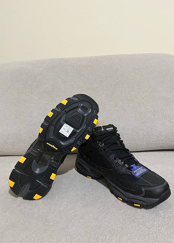 Siyah Sarı Bağcıklı Skechers Erkek Spor Ayakkabı - Görsel 4