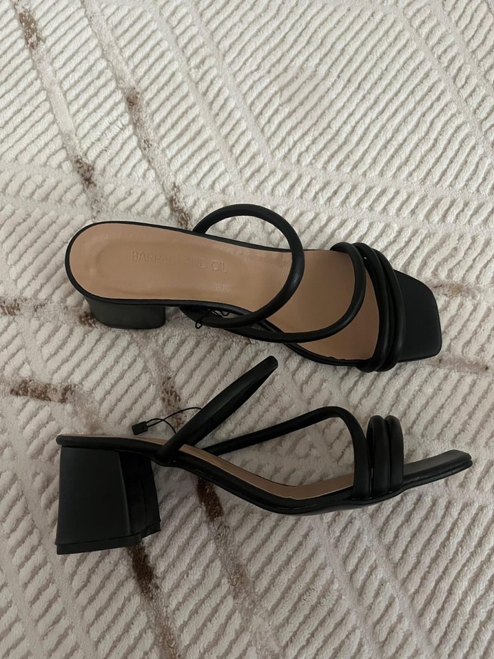 Siyah Blok Topuklu Kadın Terlik - Görsel 2