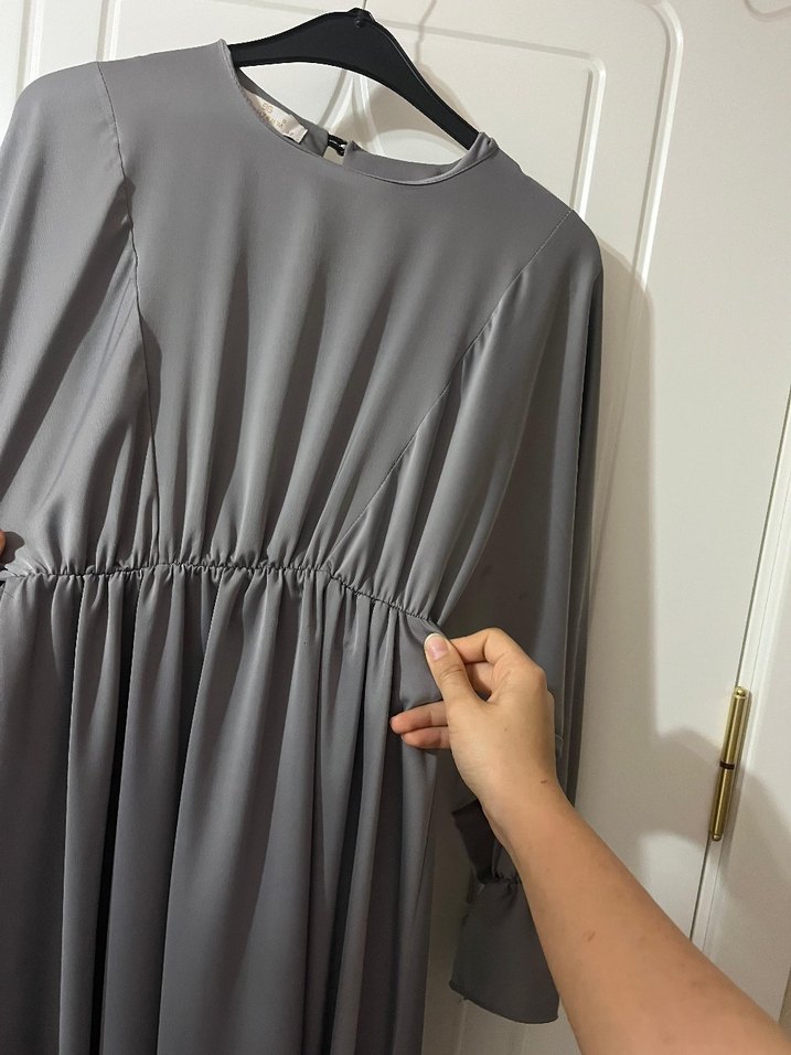 Tesettür abiye Gri Uzun Kollu Kemerli Elbise - Görsel 2