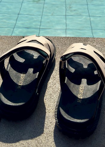 39 Beden ten rengi Renk HERMES BEJ SANDALET