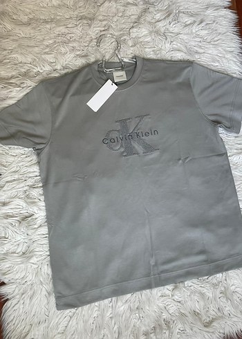 m Beden Calvin Klein Tişört
