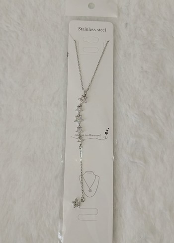 Uzun Zincirli Beyaz Yıldızlı Minimalist Kolye