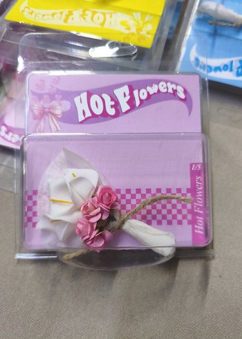 Hot Flowers Mini Çiçek Buketi Hediyesi