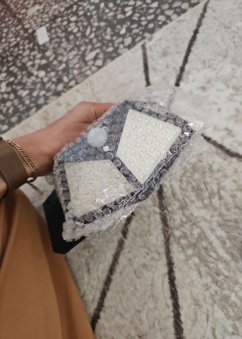  Beden LED Solar Duvar Lambası