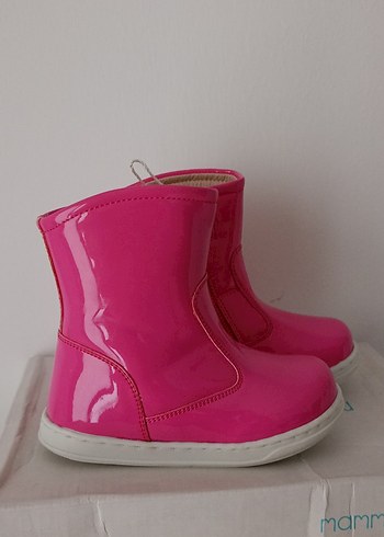 Kız Çocuk Parlak Pembe Lastik Bot - Görsel 4