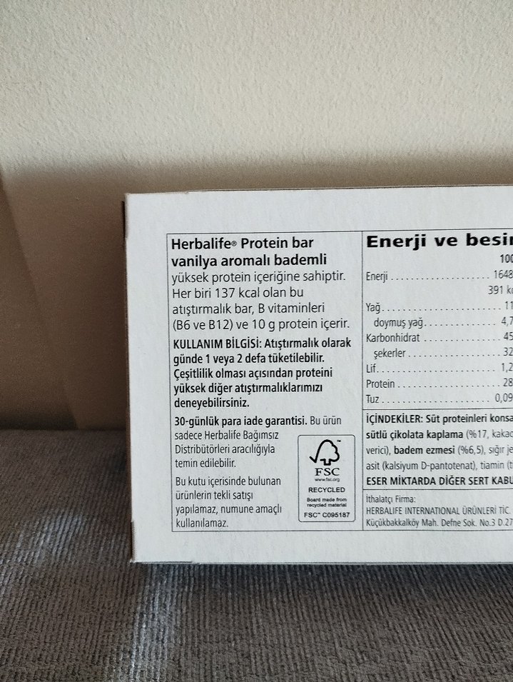 Herbalife Vanilya Aromalı Bademli vanilyalı Protein Bar 14'lü - Görsel 2