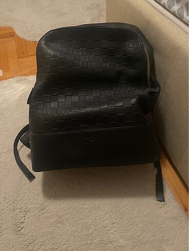 Beden siyah Renk Louis Vuitton sirt cantasi