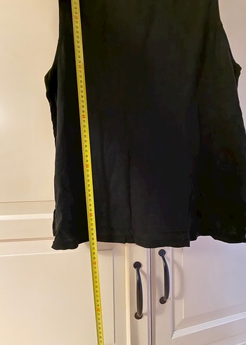 Siyah Yüksek Yakalı Kadın Atlet - Görsel 2