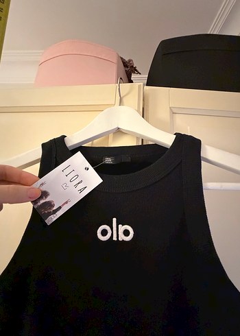 Kadın Siyah Yüksek Yakalı Pamuklu Atlet - Görsel 2