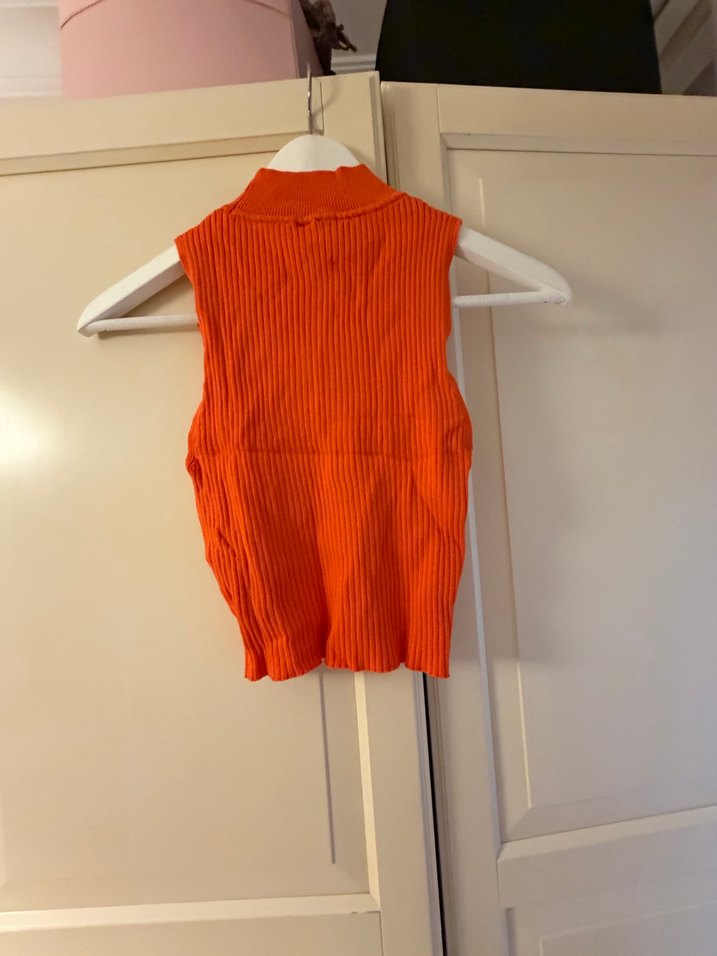 Turuncu Yüksek Yakalı Kolsuz Triko Süveter - Görsel 4