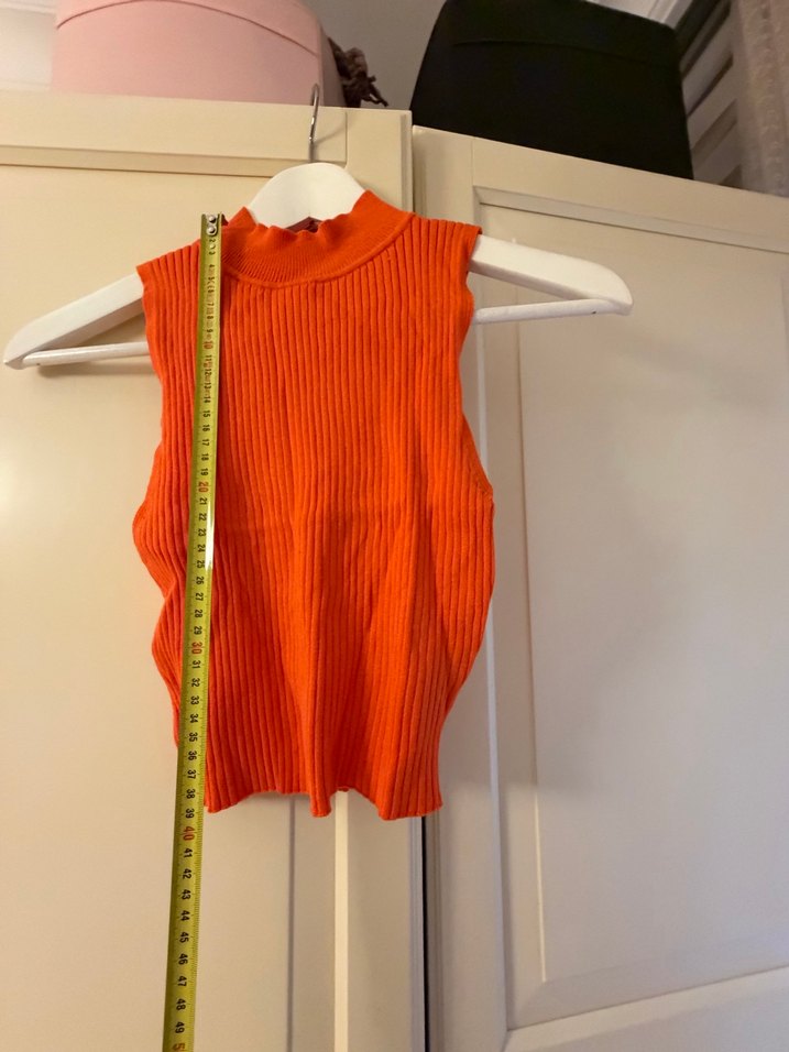 Turuncu Yüksek Yakalı Kolsuz Triko Süveter - Görsel 2