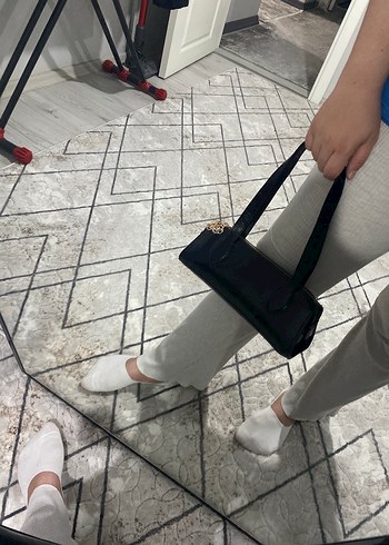 Beden Parlak Siyah Yılan Desenli Deri Kadın Çanta