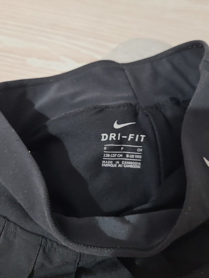 Siyah Pilili Mini Spor Etek - Görsel 3