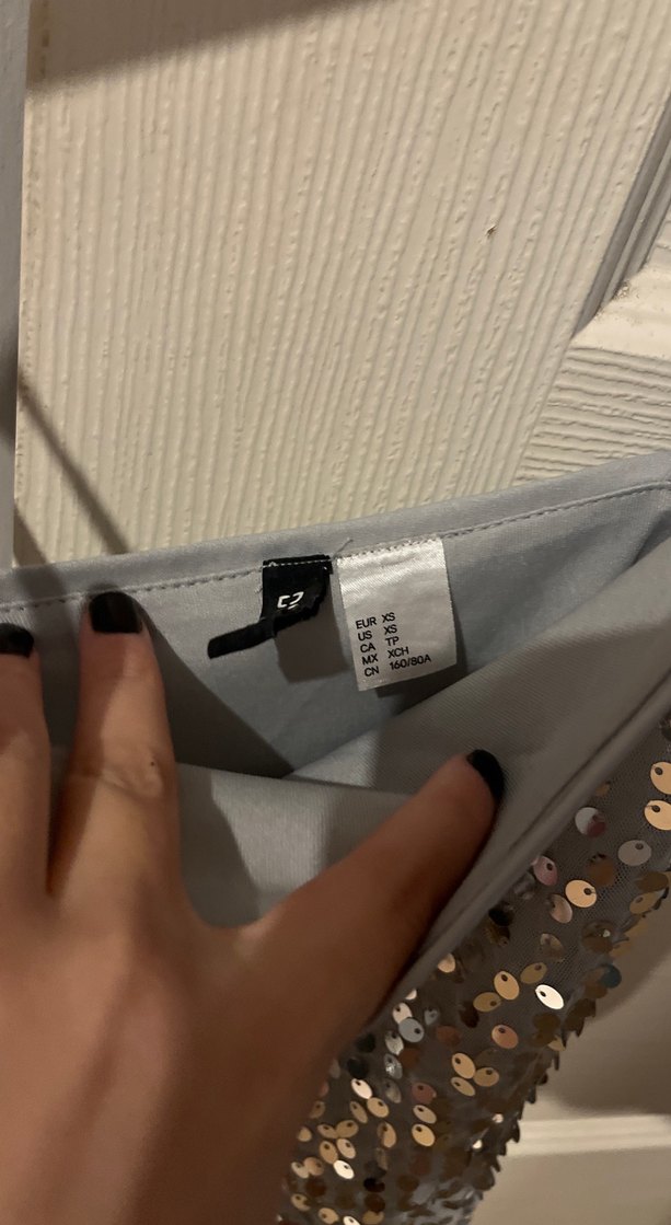 Gri Payetli Straplez Midi Abiye Elbise - Görsel 4