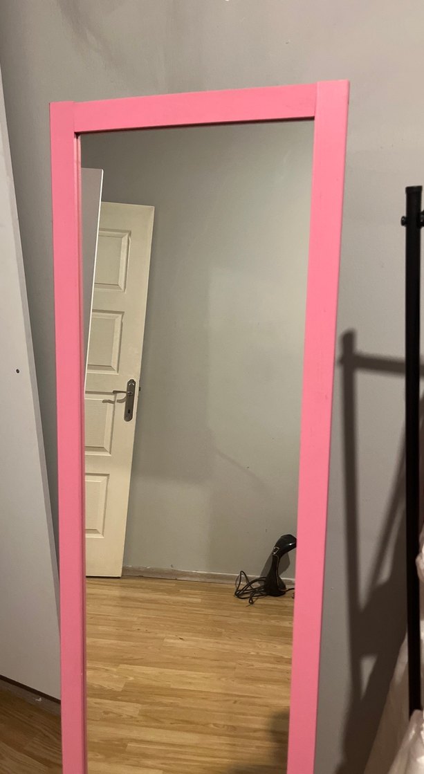 Pembe Çerçeveli Boy Aynası - Görsel 2