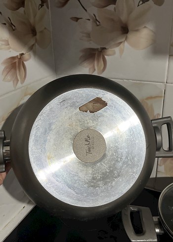 Siyah-Gri Cam Kapaklı Tencere Seti - Görsel 4