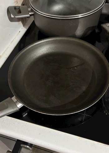 Siyah-Gri Cam Kapaklı Tencere Seti - Görsel 6