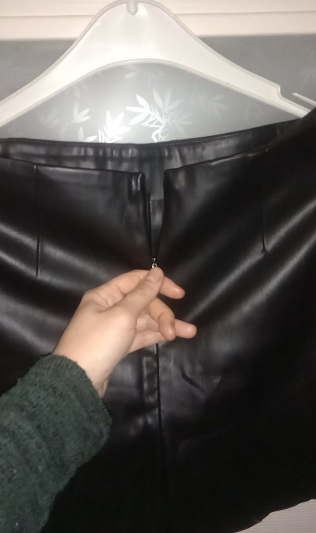 Siyah Deri içi sortluMini Etek - Görsel 4