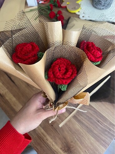  Hediyelik gül & ay çiçeği örgü el emeği