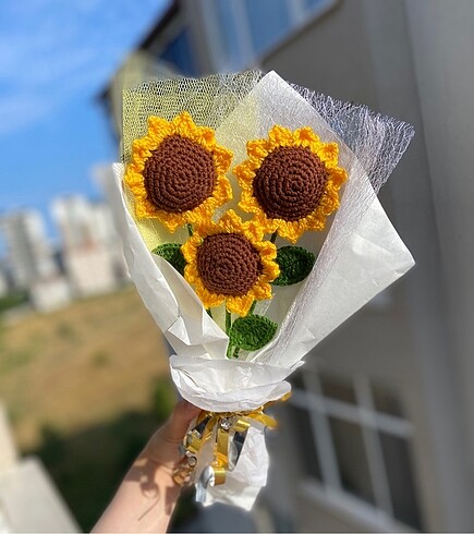 Ay çiçeği buketi