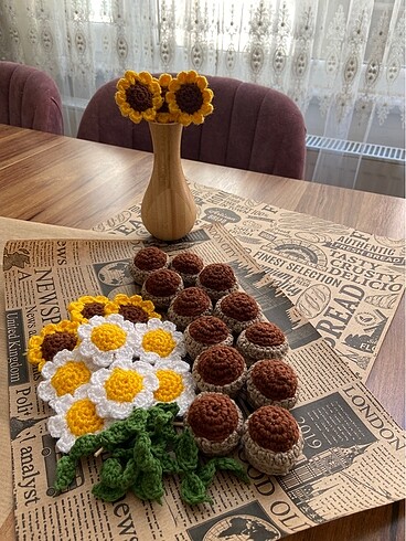  Hediyelik mini saksı çiçekler