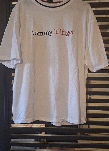 Tommy hilfiger tişört