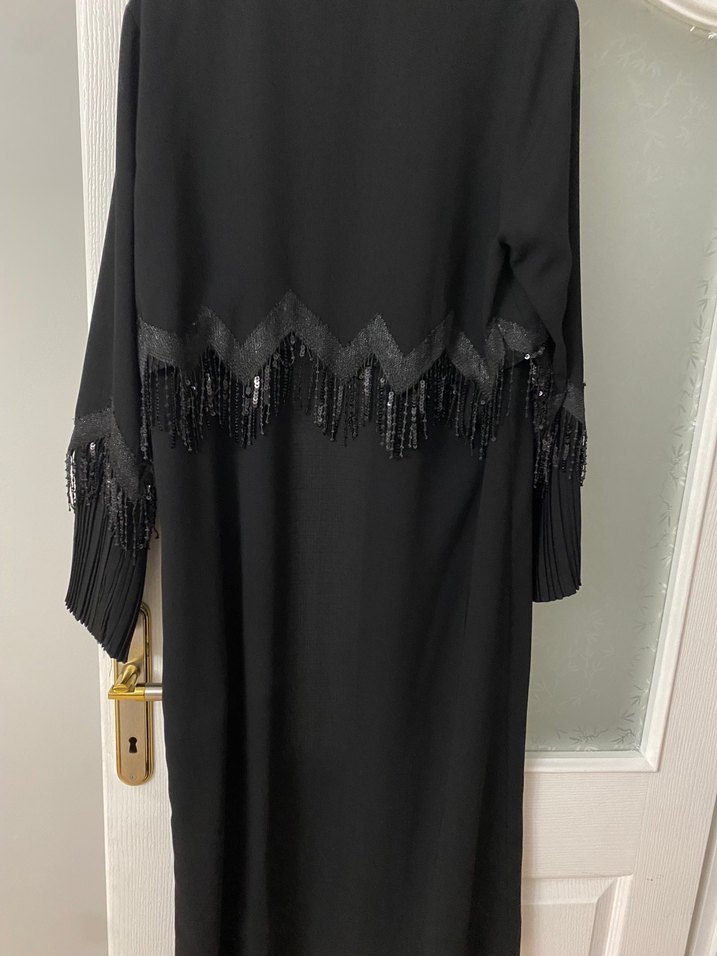 Uzun Siyah Gotik Nakışlı Kadın Sabahlık - Görsel 4