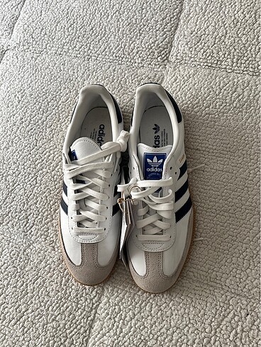 42 Beden Adidas ayakkabı