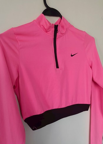 Nike Pembe Yarım Fermuarlı Uzun Kollu Crop Top