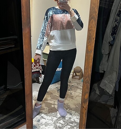 Kadife detaylı sweatshirt