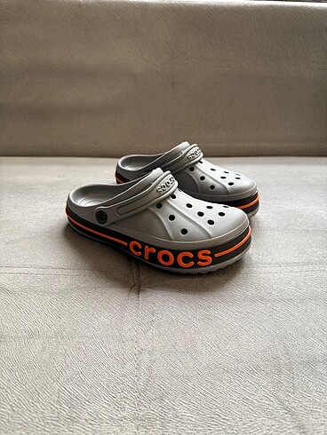 Crocs 38