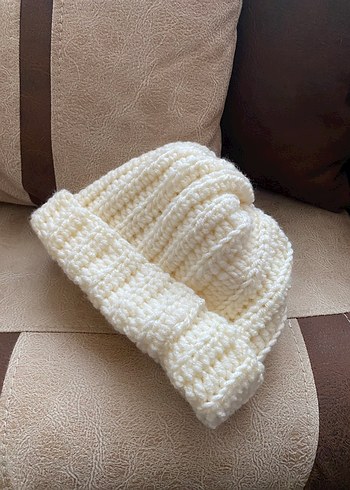 Beyaz Örgü Kadın Bere - Görsel 2