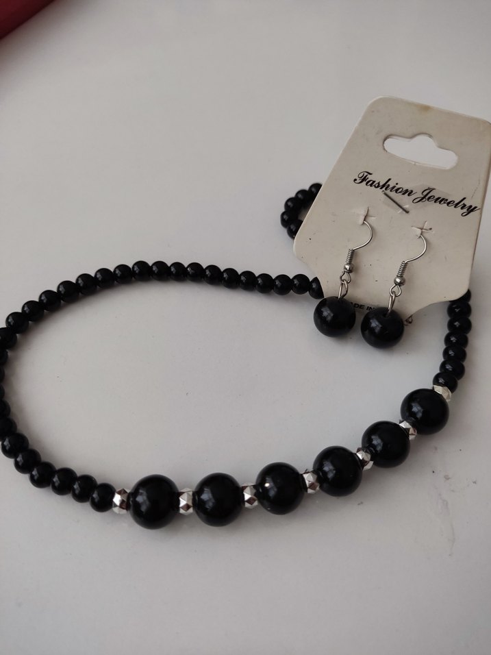 Siyah Boncuklu Uzun Kadın Kolye - Görsel 3