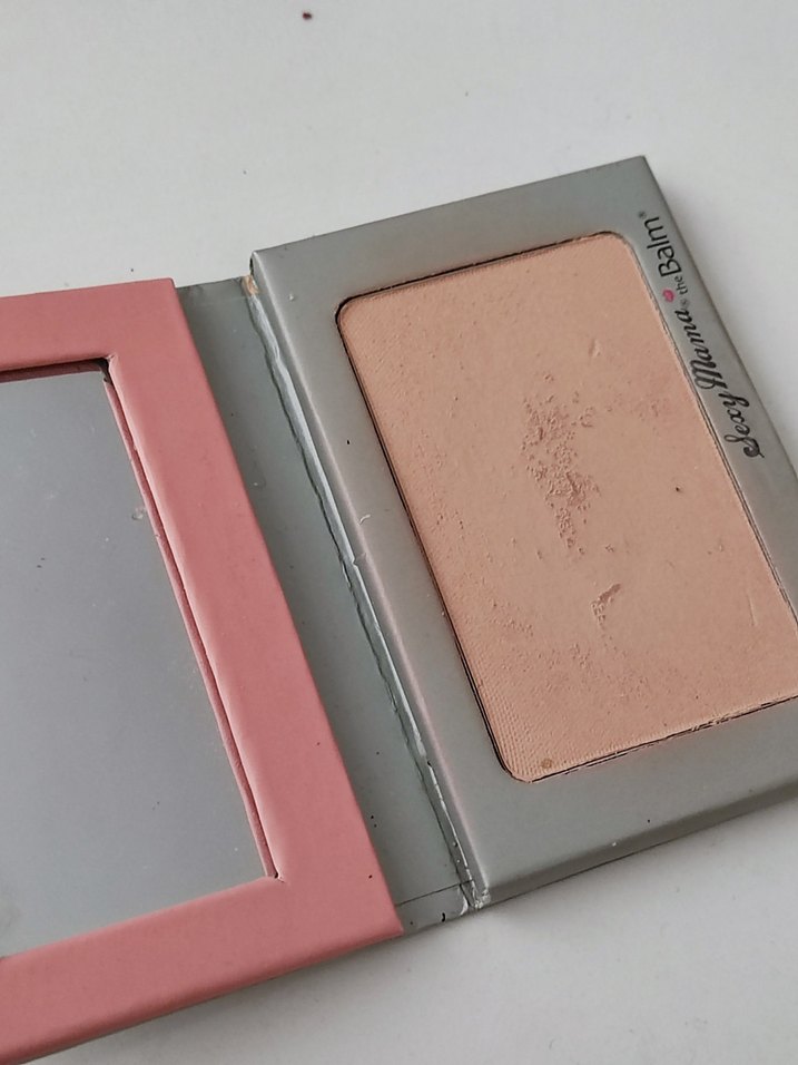 theBalm Sexy Mama Transparan Pudra - Görsel 2