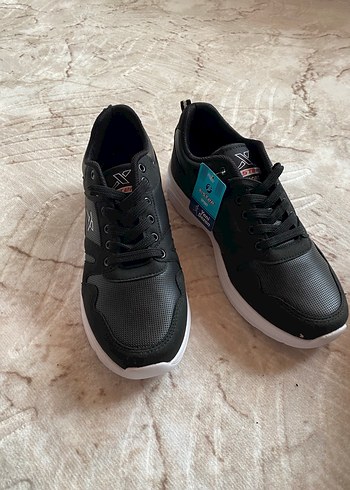 Siyah Bağcıklı spor ayakkabi - Görsel 5