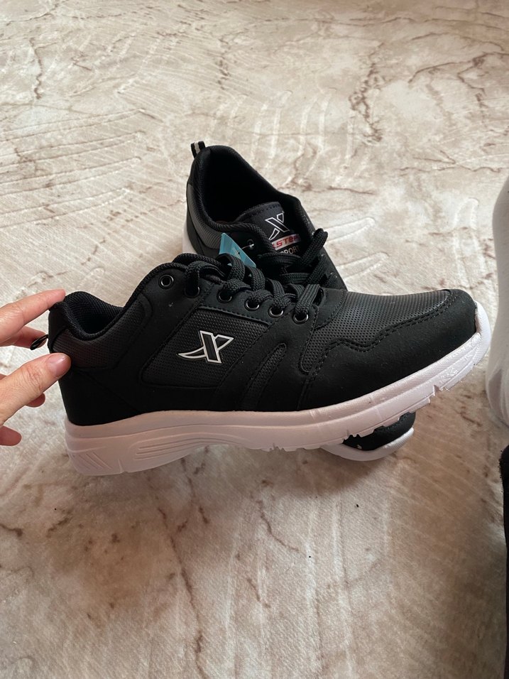 Siyah Bağcıklı spor ayakkabi - Görsel 4