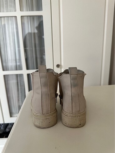 24 Beden ten rengi Renk Kız çocuk bot