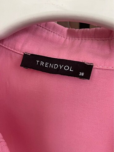 Trendyol & Milla Pembe gömlek
