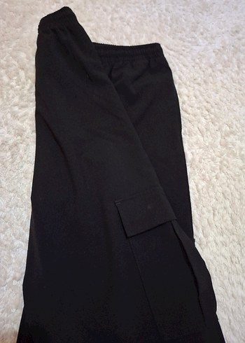 Stradivarius Siyah Rahat Kesim Kadın Paraşüt Pantolon - Görsel 3