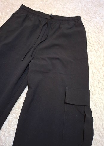 Stradivarius Siyah Rahat Kesim Kadın Paraşüt Pantolon - Görsel 2